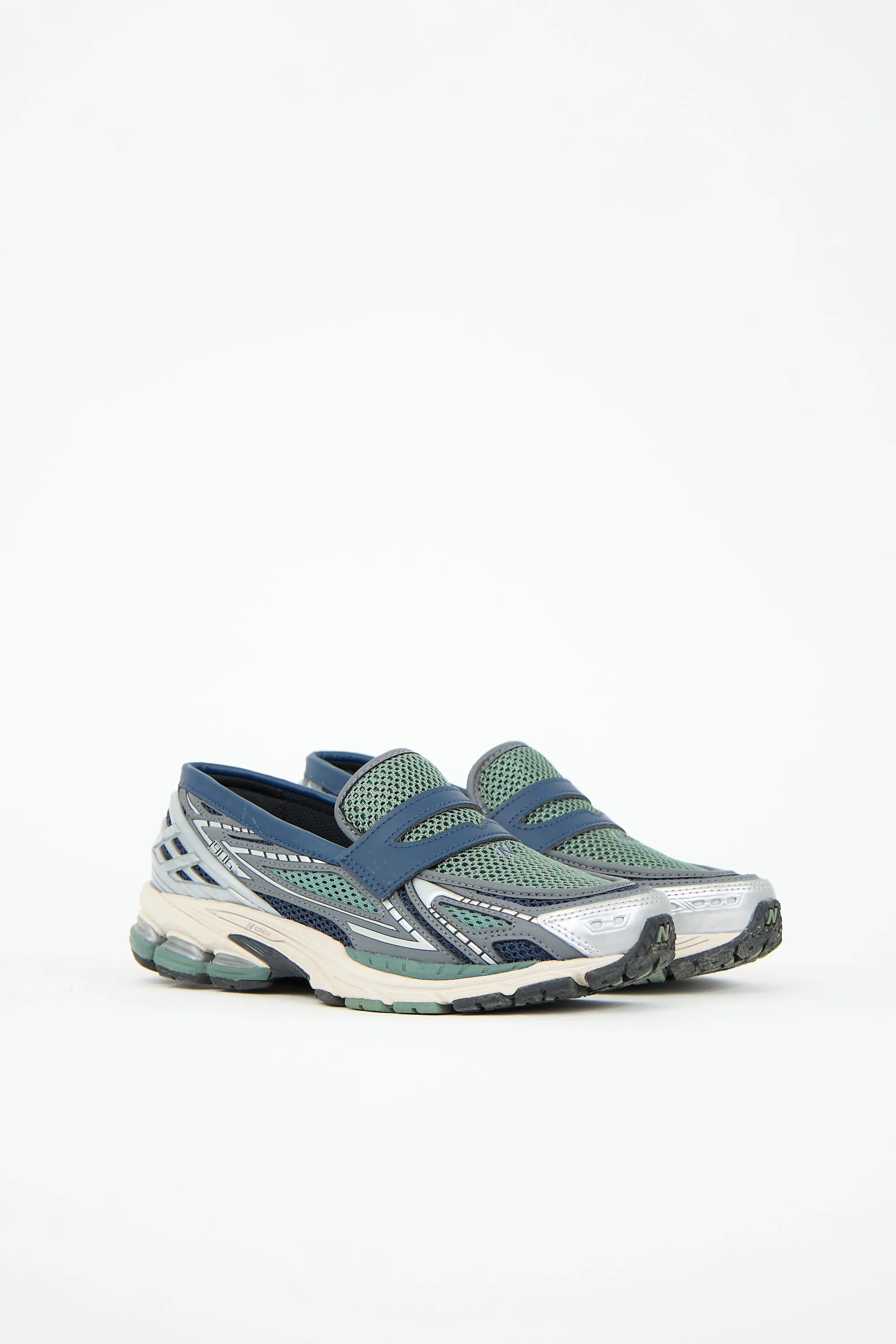 1906L Loafer Sneaker