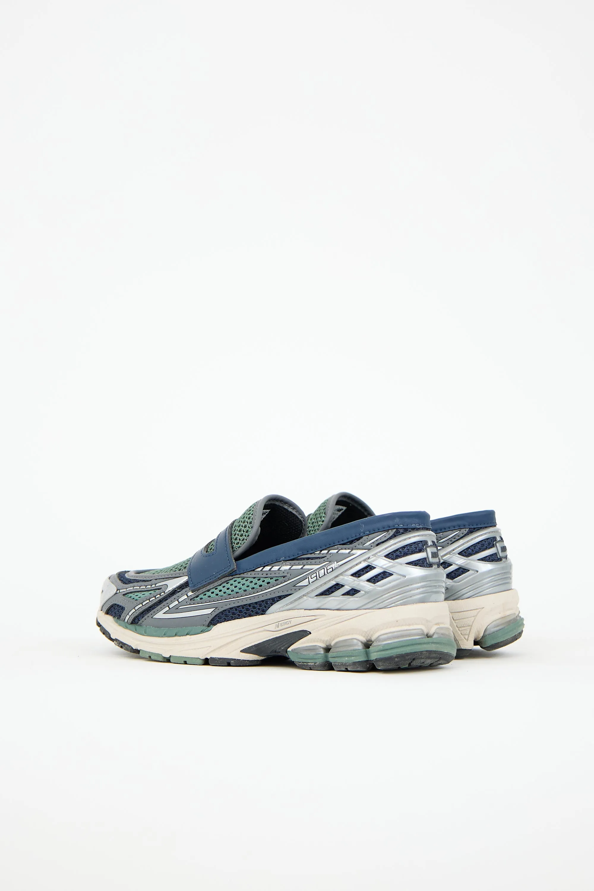 1906L Loafer Sneaker