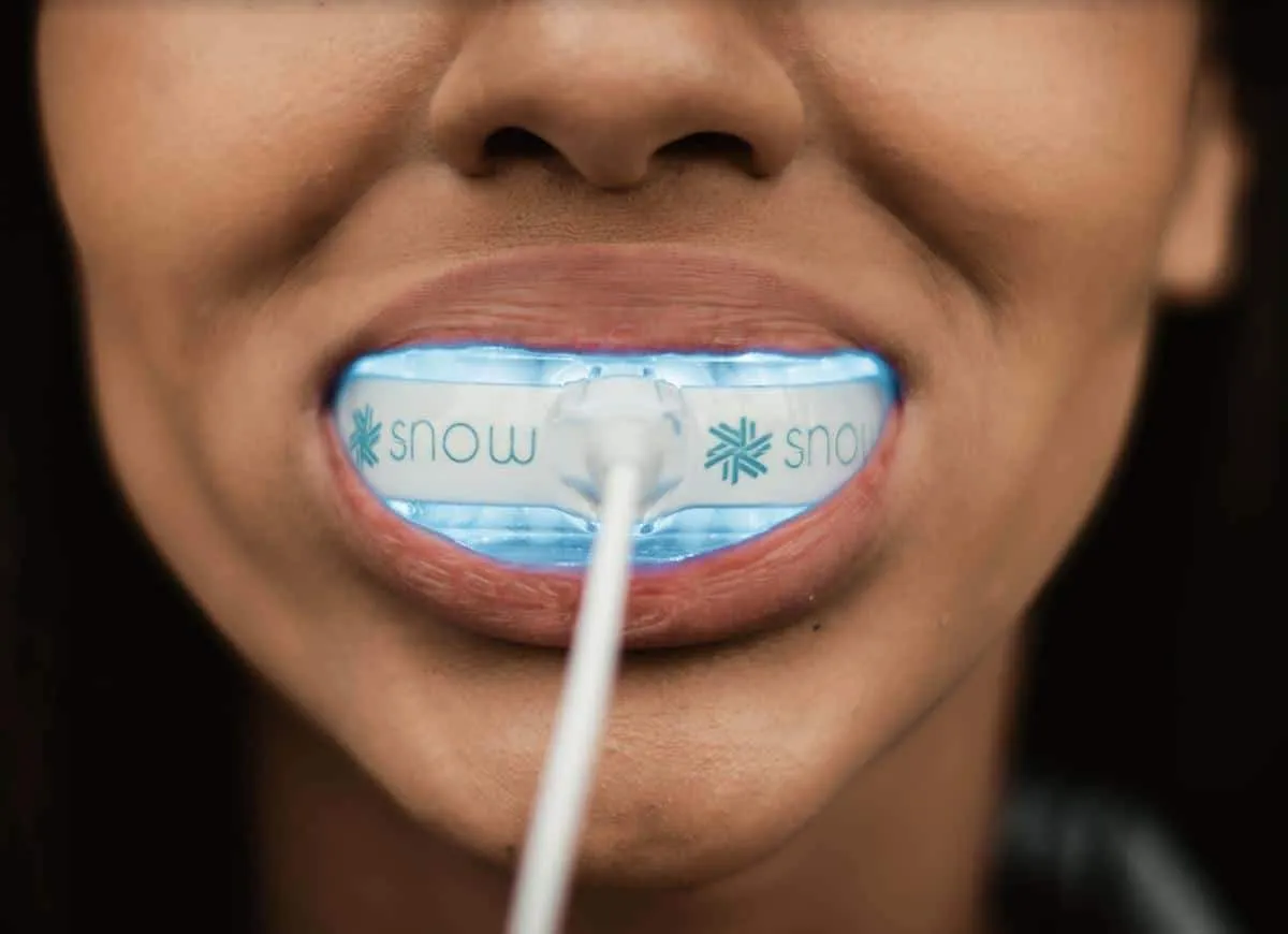 SNOW Teeth Whitening   6-Month Toothpaste Bundle